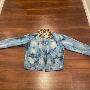Apple Blue Tie-Dye Jean Jacket with Leopard Collar